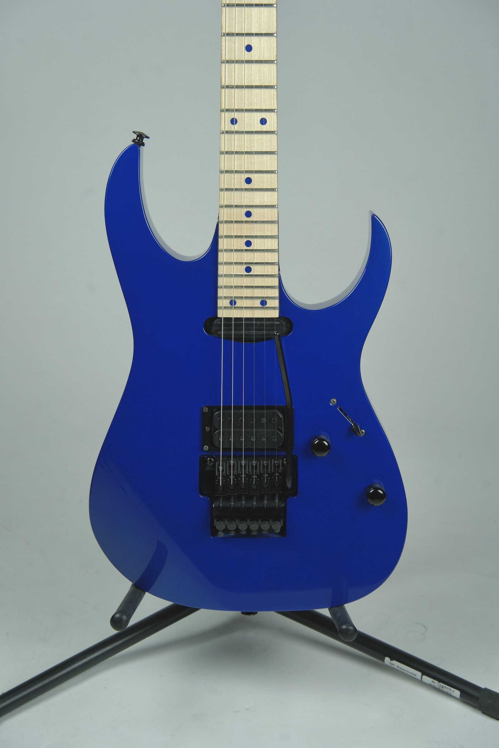 Yamaha Revstar RSE20 Electric Guitar Swift Blue — David's Guitar Loft